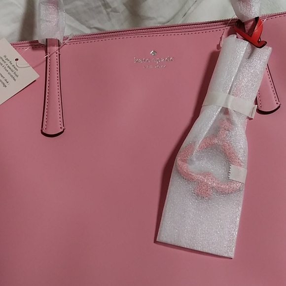 🆑🆑LOWER PRICE KATE SPADE PINK TOTE $200 OFF MSRP💗 - Picture 8 of 10